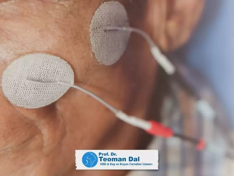 Yüz Felci Nedir? Belirtileri, Nedenleri ve Tedavi Yöntemleri